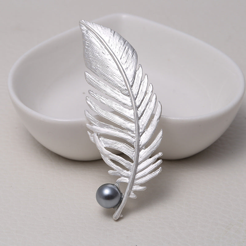 Matte Electroplated Pearl Brooch