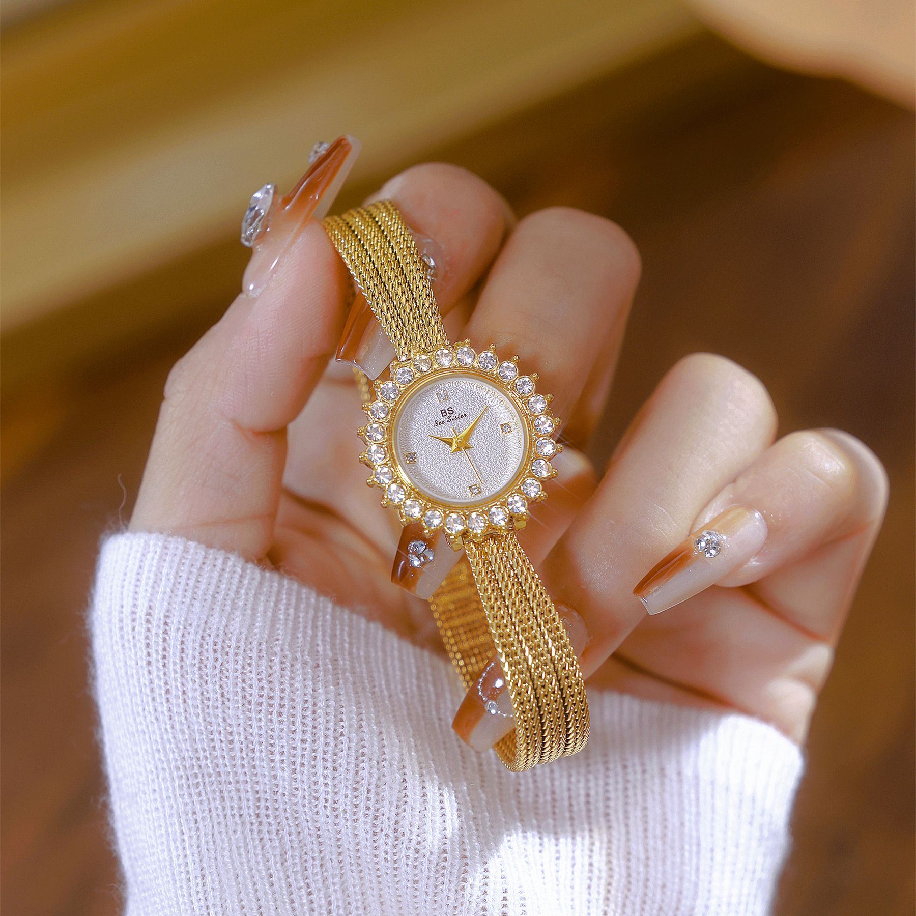 Light-luxury Sun-patterned Gesang Flower Watch