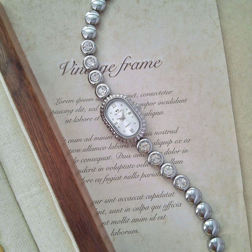 Mid-century Light-luxury Oval-arch Petite Watch
