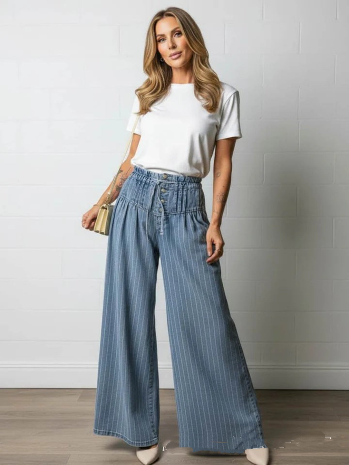 Loose Wide-Leg Denim Jeans
