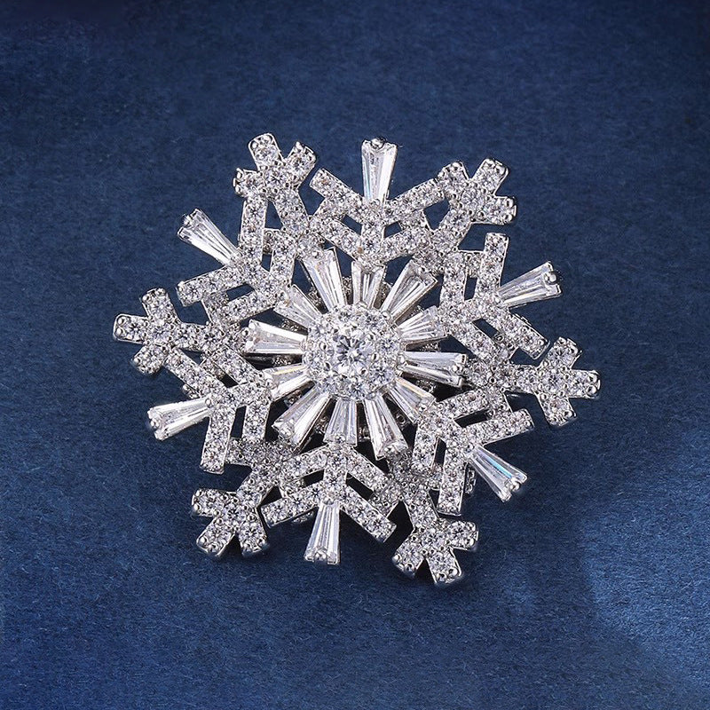 Spinning Snowflake Pin Corsage