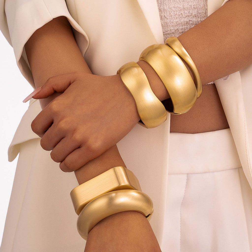 Metallic Wide-band Bracelet