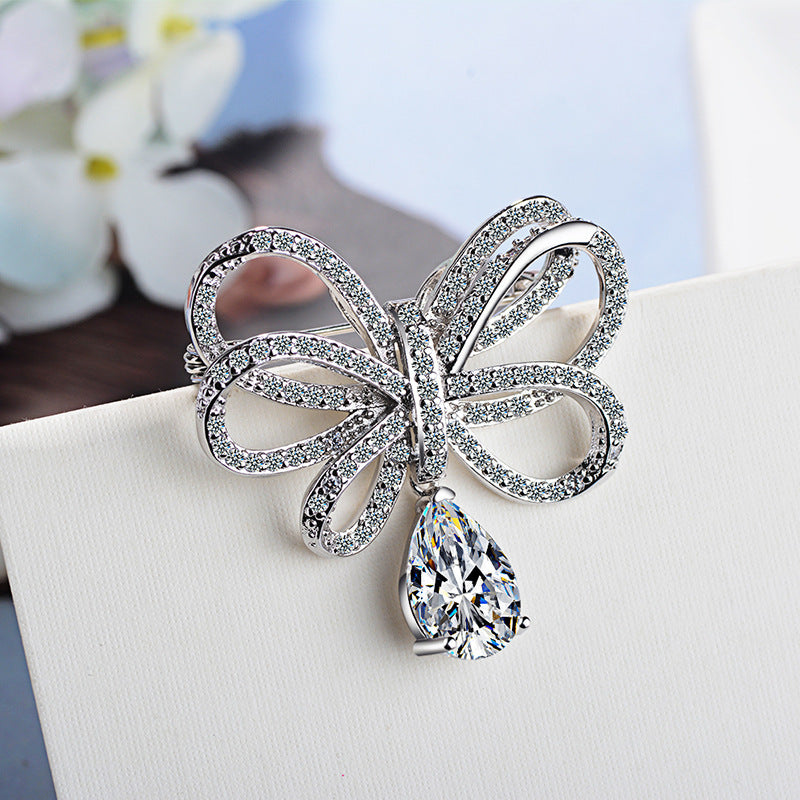 Heart Ornament Brooch